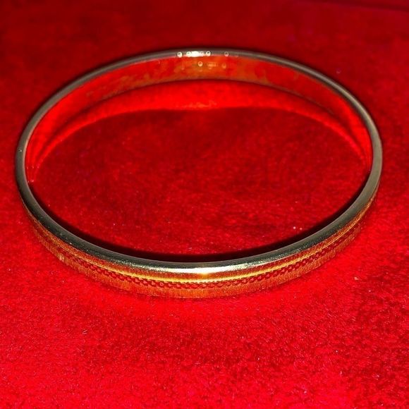 💰 Monet Bangle Bracelet